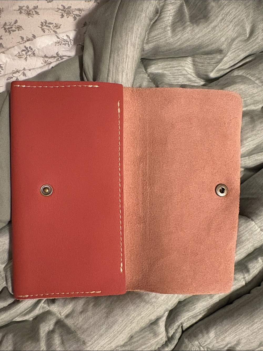 Portland Leather Hand Stamped Berry Pink Rancher Wallet - Picture 2 of 5